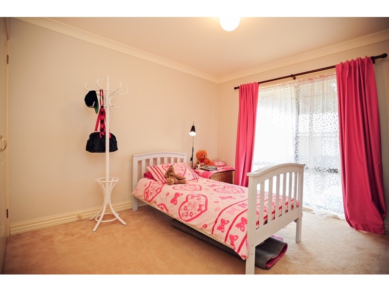 98 Stoddarts Road, Warragul VIC 3820