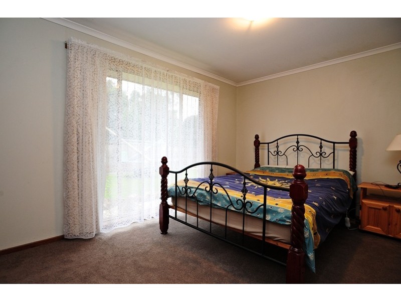 1 Hayes Drive, Warragul VIC 3820