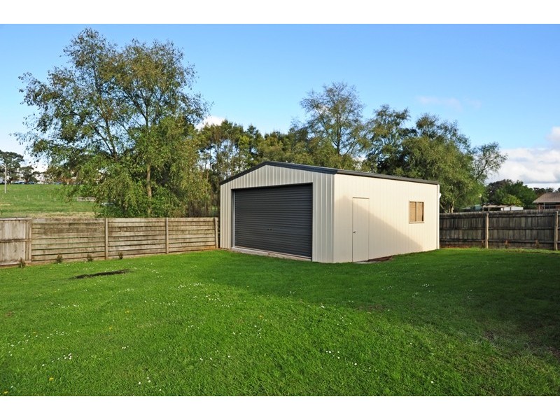 1 Hayes Drive, Warragul VIC 3820