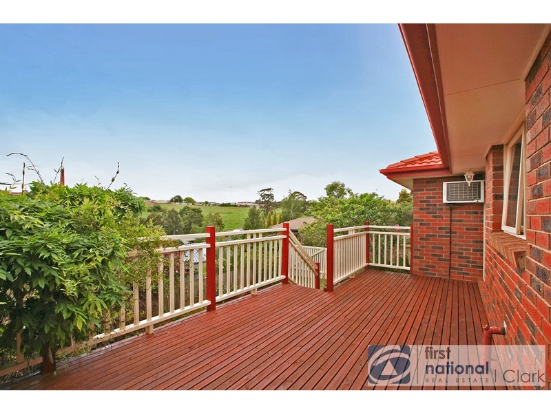 2/16 Hayes Drive, Warragul VIC 3820