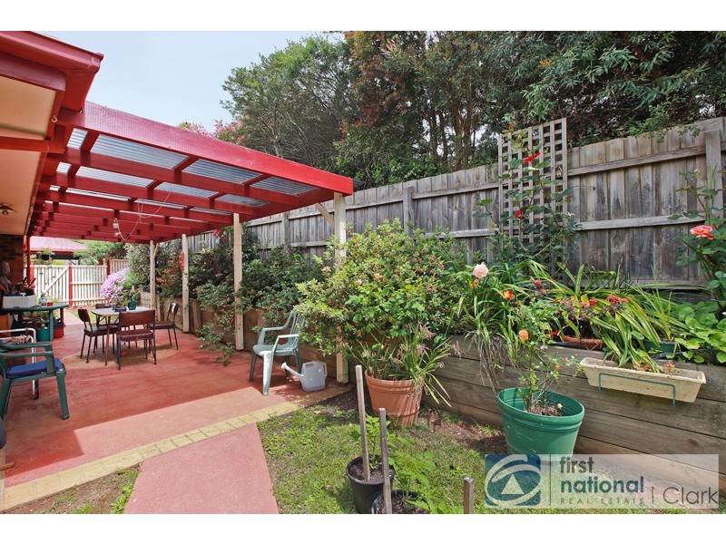 2/16 Hayes Drive, Warragul VIC 3820