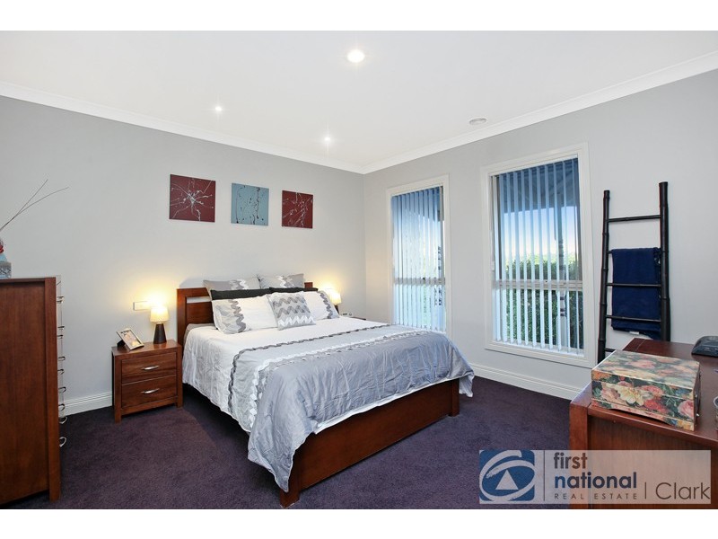 4 Millennium Court, Drouin VIC 3818