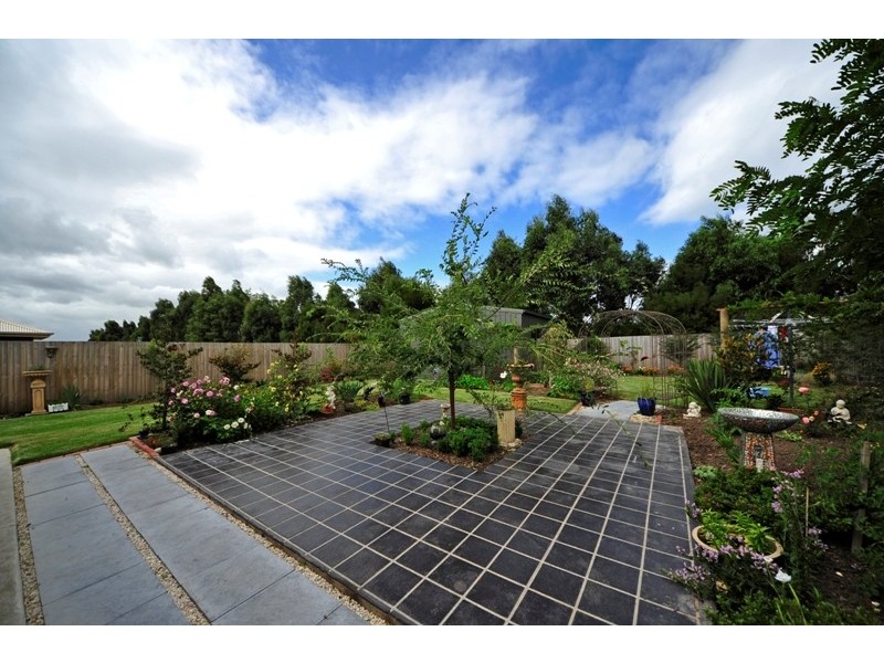 4 Ti Tree Court, Yarragon VIC 3823