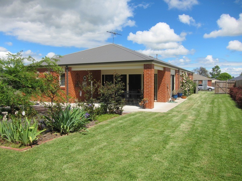 4 Ti Tree Court, Yarragon VIC 3823
