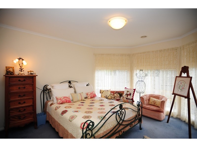 2/25 Buln Buln Road, Drouin VIC 3818