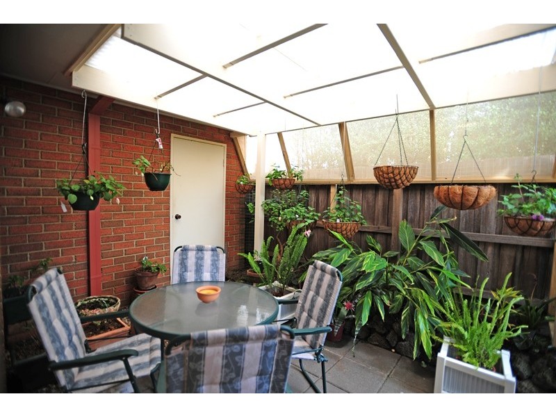 2/25 Buln Buln Road, Drouin VIC 3818