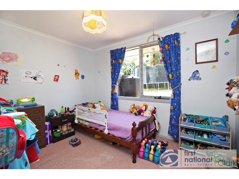 9 Outlook Drive, Drouin VIC 3818