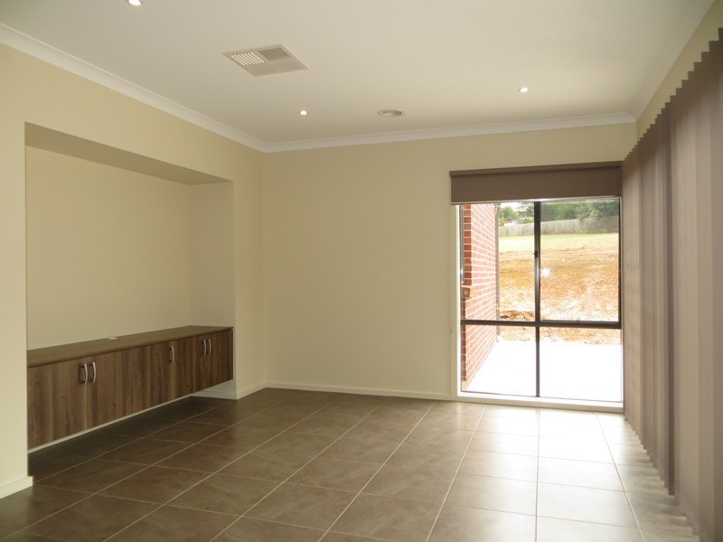 25 Armadale Drive, Warragul VIC 3820