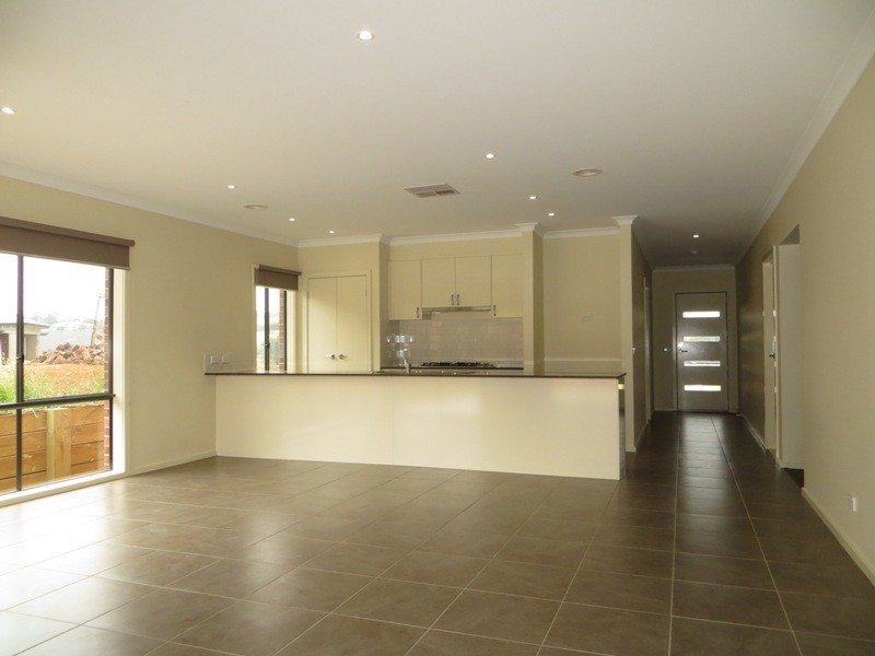 25 Armadale Drive, Warragul VIC 3820