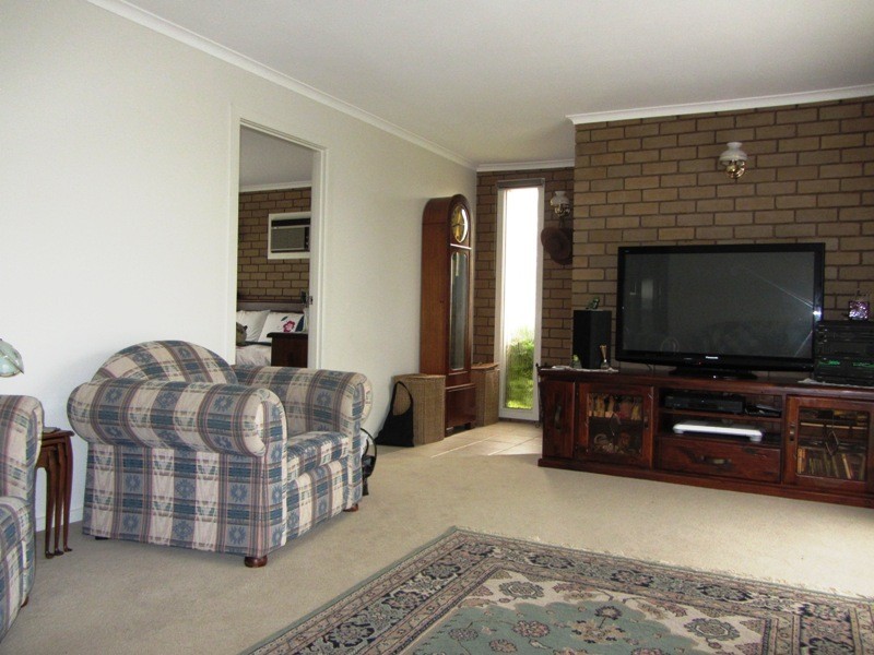 7 Moe Street, Drouin VIC 3818