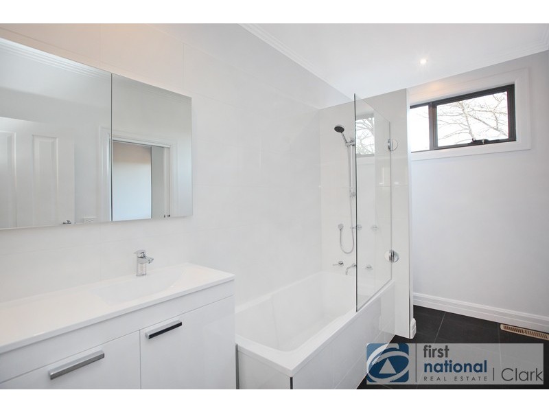 2/20 Windsor Avenue, Warragul VIC 3820