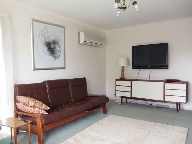 2a Young Street, Drouin VIC 3818