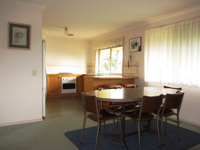 2a Young Street, Drouin VIC 3818
