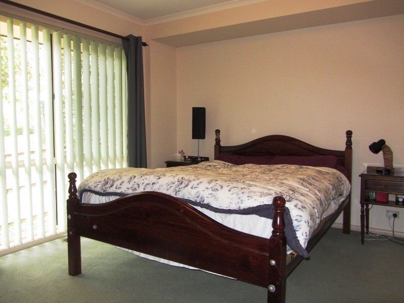 2a Young Street, Drouin VIC 3818