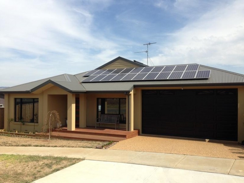 2 Jerdan Place, Warragul VIC 3820