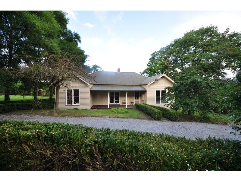 25 Gibson Road, Warragul VIC 3820