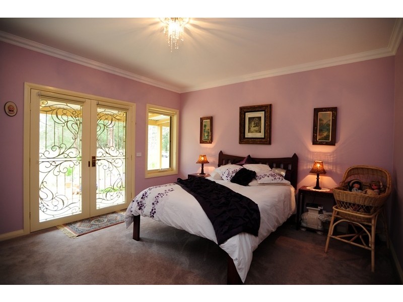 74 Streitbergs Road, Darnum VIC 3822