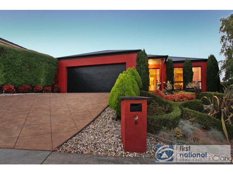 8 Bell Park Close, Warragul VIC 3820