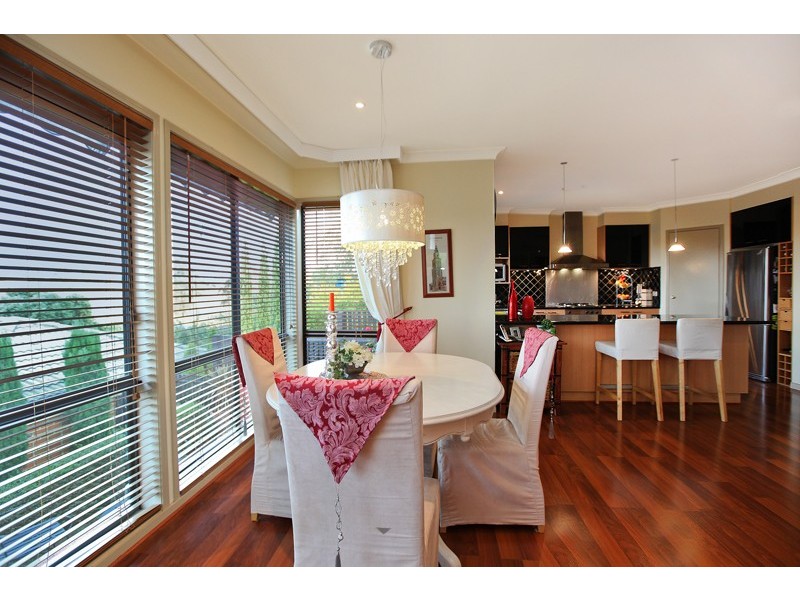 8 Bell Park Close, Warragul VIC 3820