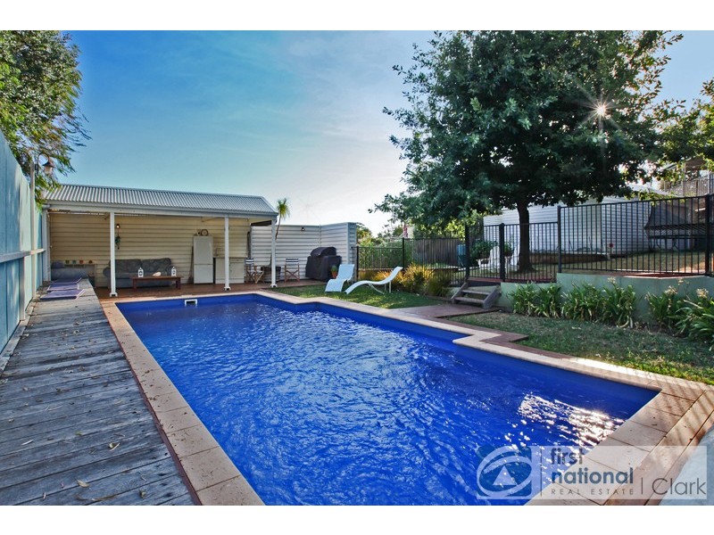 7 Hakea Court, Drouin VIC 3818