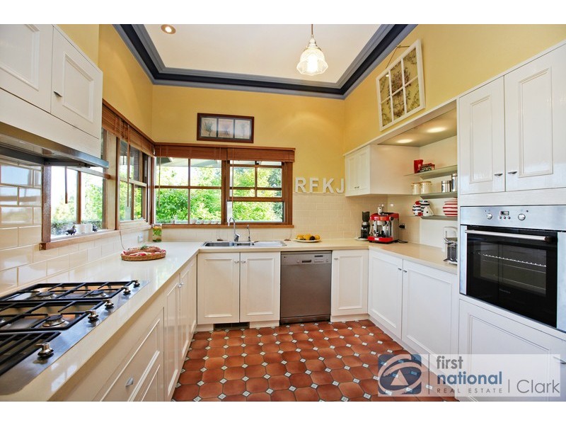 7 Hakea Court, Drouin VIC 3818