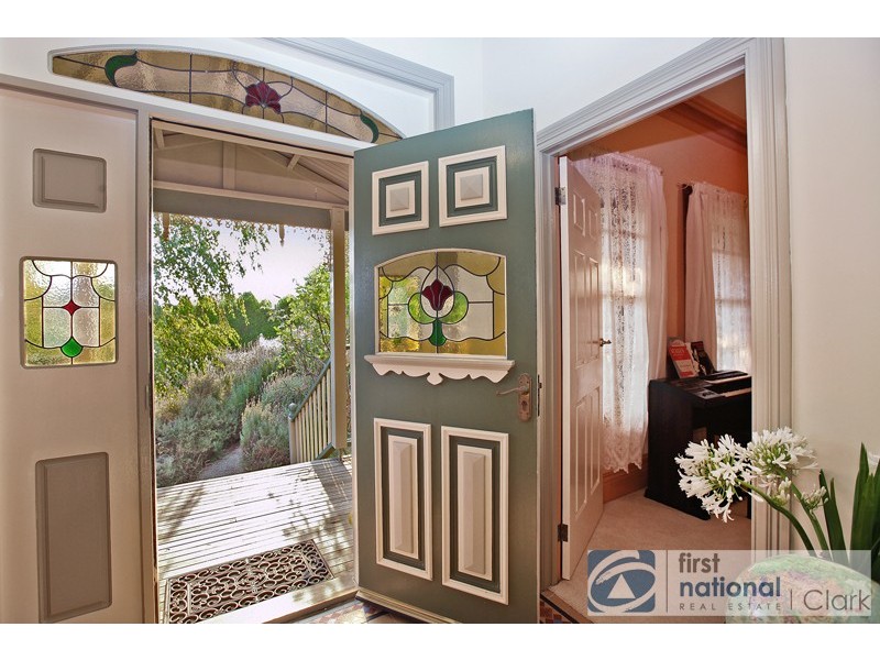 7 Hakea Court, Drouin VIC 3818