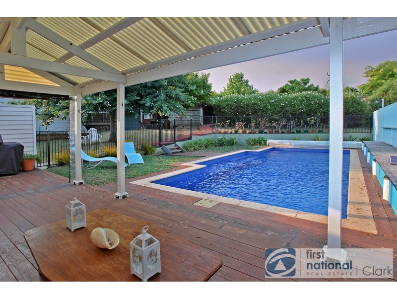 7 Hakea Court, Drouin VIC 3818