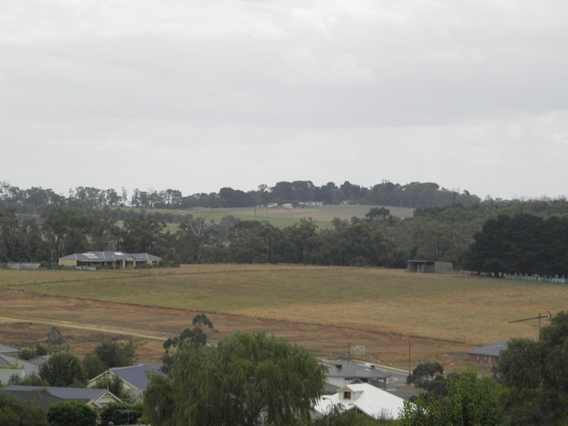 14A Lampard Road, Drouin VIC 3818