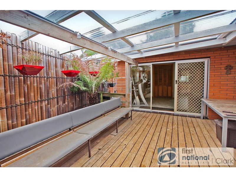16 Sinclair Street, Warragul VIC 3820