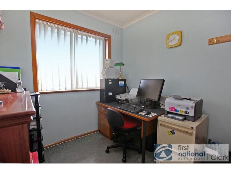 16 Sinclair Street, Warragul VIC 3820