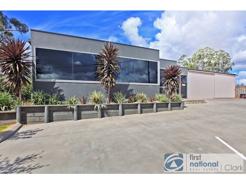 4 Darcan Way, Drouin VIC 3818