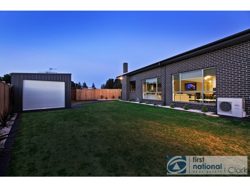 4 Hawkesburn Court, Warragul VIC 3820