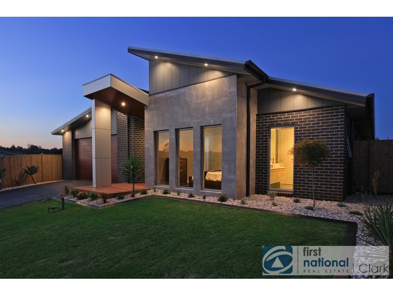 4 Hawkesburn Court, Warragul VIC 3820