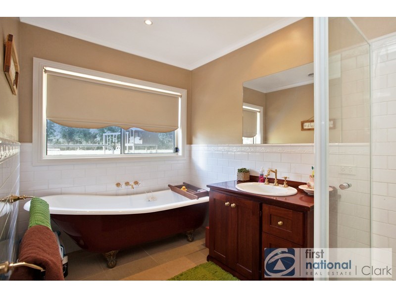 13 Carlile Court, Drouin VIC 3818