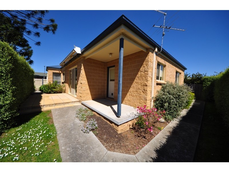 4 Rees Close, Drouin VIC 3818