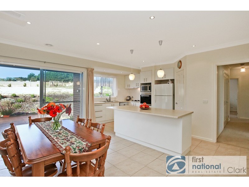 11 Golfview Court, Drouin VIC 3818