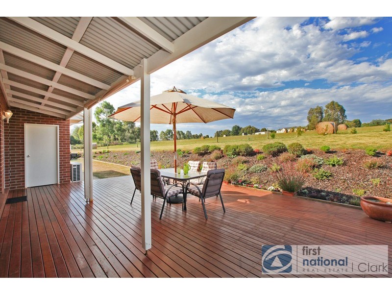 11 Golfview Court, Drouin VIC 3818