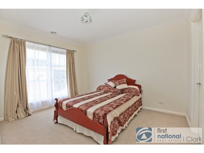 11 Golfview Court, Drouin VIC 3818