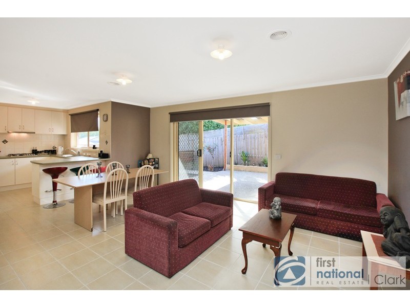 12 Palm Square, Drouin VIC 3818