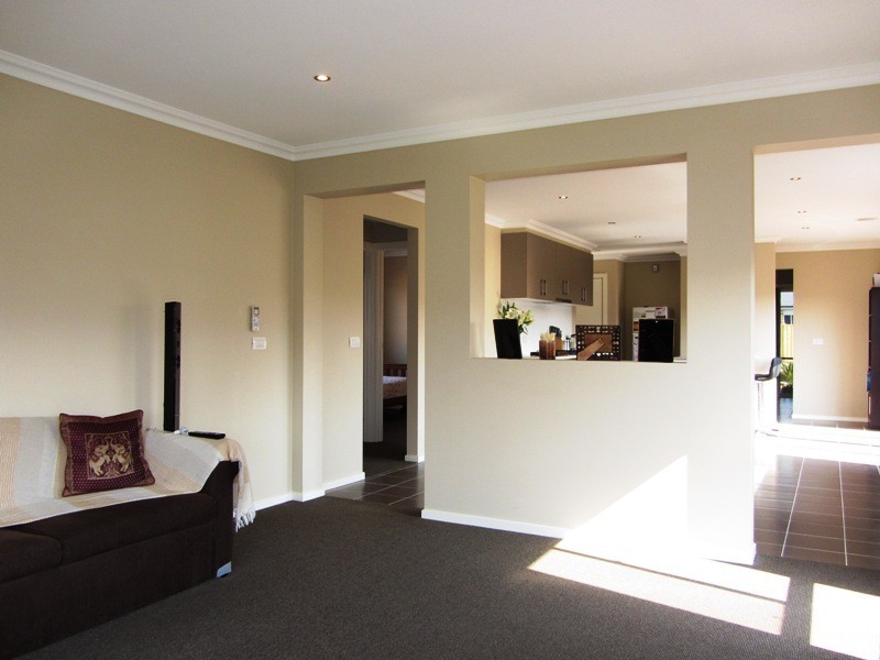 8 Armadale Drive, Warragul VIC 3820