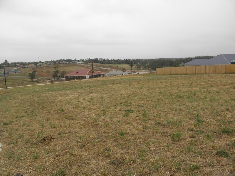 Lot 1820,  Bexley Boulevard, Drouin VIC 3818