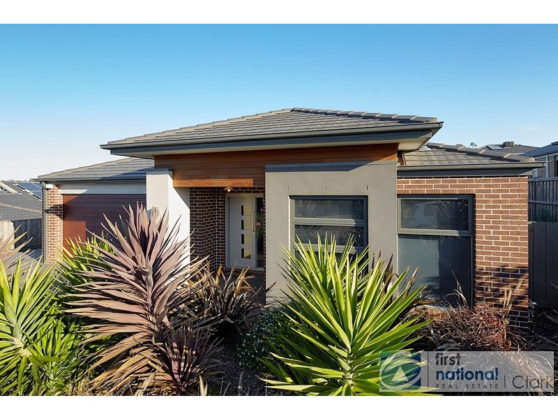 15 Sandstock Drive, Warragul VIC 3820