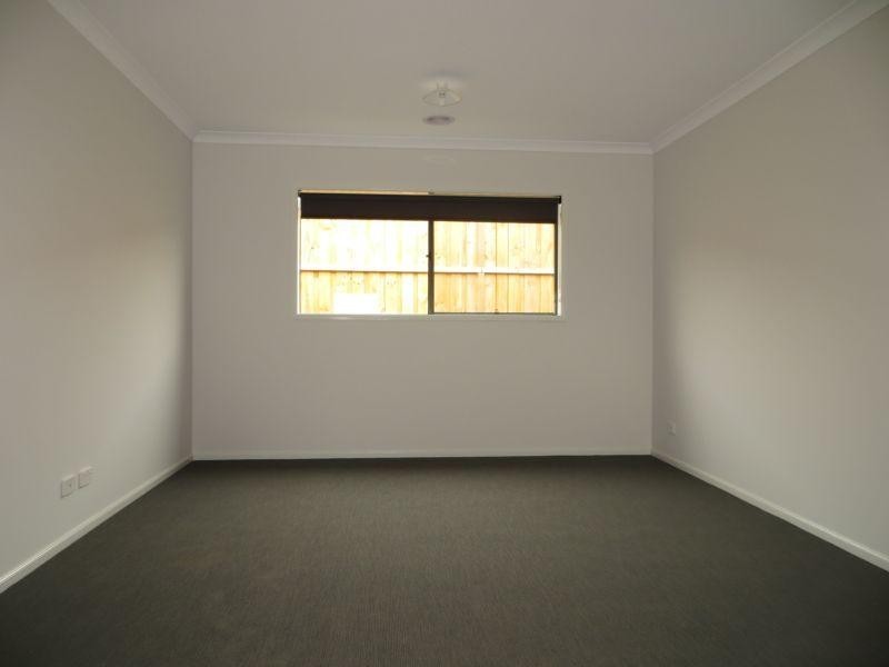 15 Sandstock Drive, Warragul VIC 3820