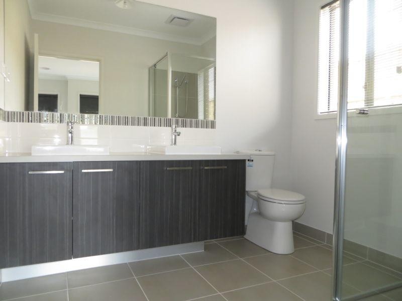 15 Sandstock Drive, Warragul VIC 3820