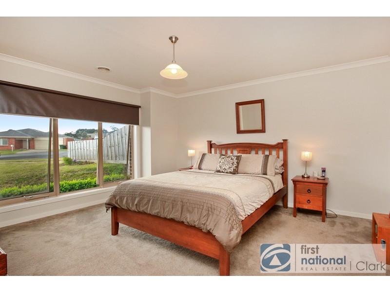 6 Wotan Court, Drouin VIC 3818