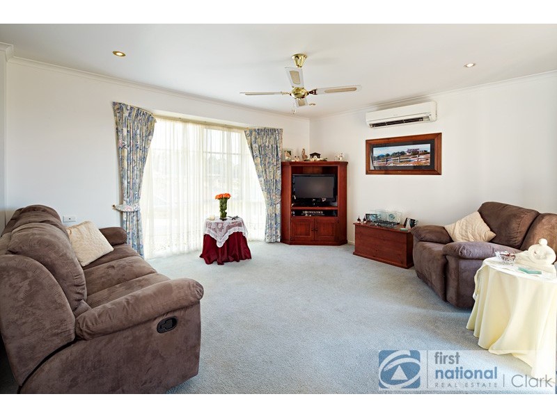 20 Hatfield Drive, Drouin VIC 3818