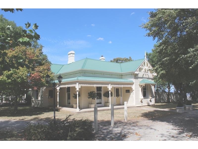 1070 Jacksons Track, Jindivick VIC 3818