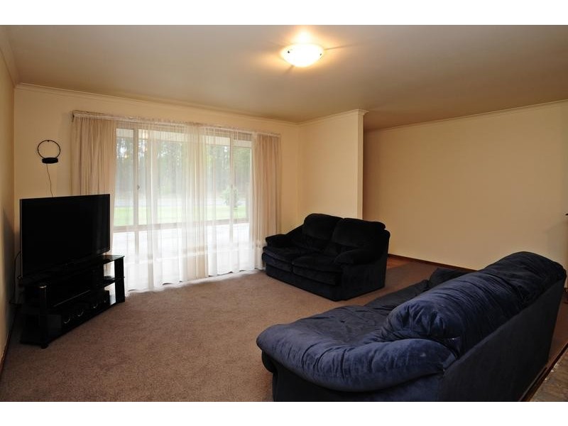 1 Hayes Drive, Warragul VIC 3820