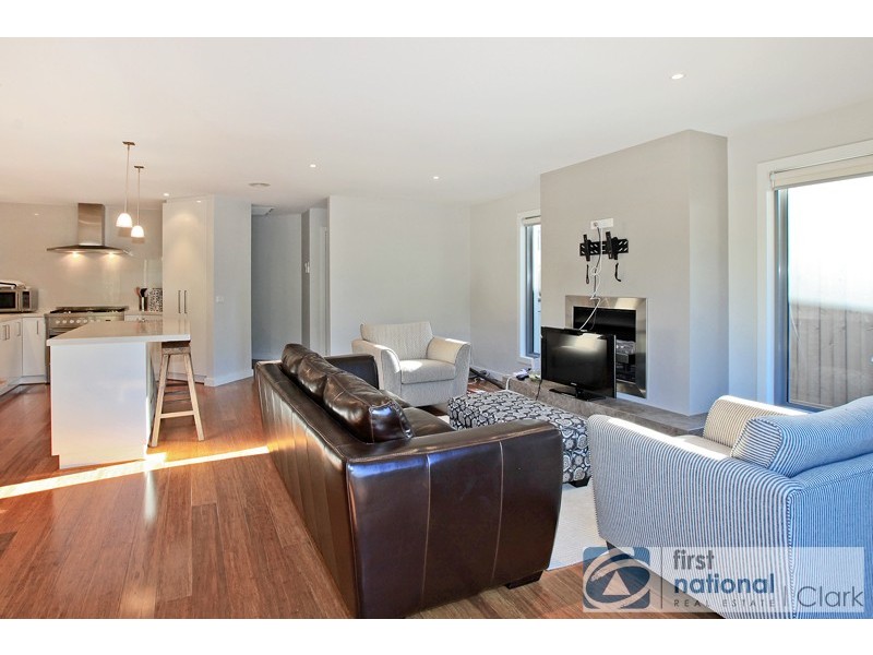23 Caton Street, Warragul VIC 3820