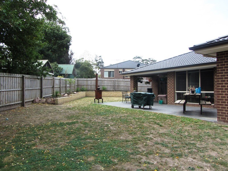 3 Isabella Court, Drouin VIC 3818